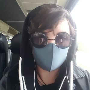 Meet your Posher, Kelly